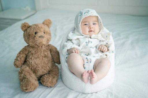 慈利宝宝吃不饱母乳的症状